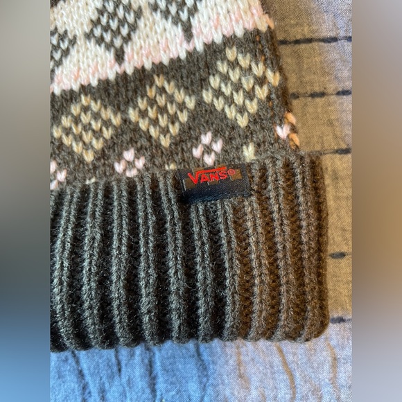 VANS - Pink and Brown Beanie, One Size Fits All, NWT - Picture 3 of 7